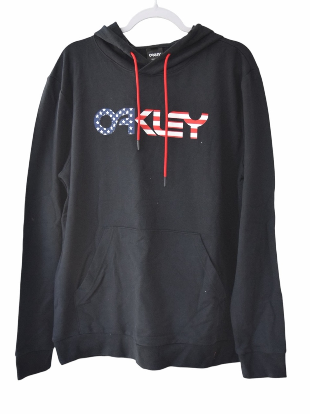 NWT Oakley XL Men’s Black Pullover Hoodie with American Flag Logo